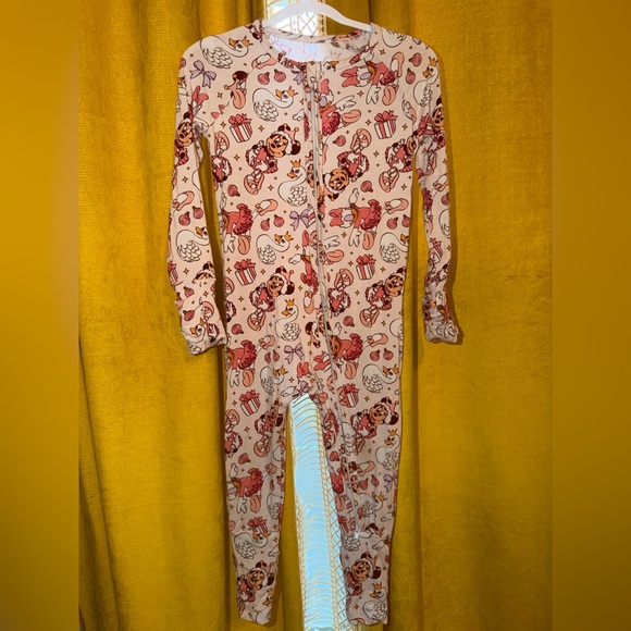 Other - Disney Minnie Holiday Bamboo Zippy 18/24